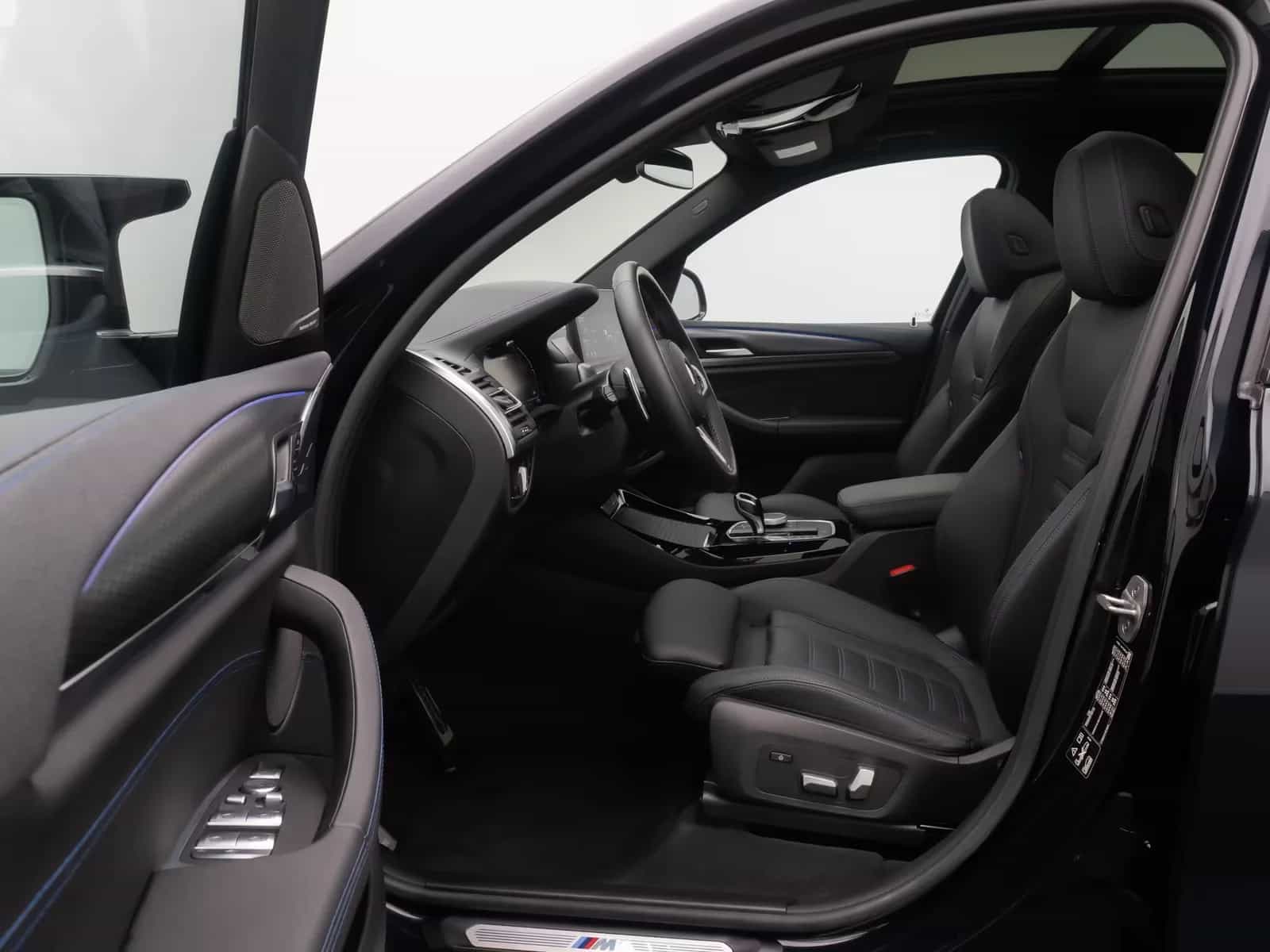BMW X3 M40 01/2023-photo-18