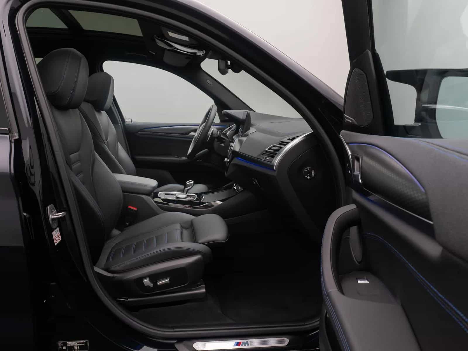 BMW X3 M40 01/2023-photo-23