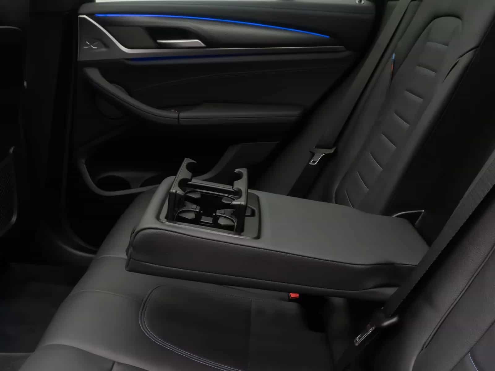 BMW X3 M40 01/2023-photo-27