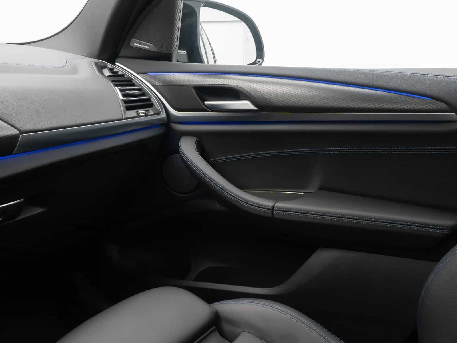 BMW X3 M40 01/2023-photo-33