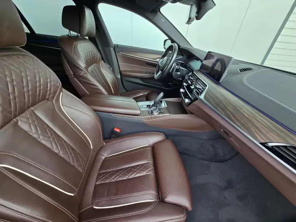 BMW 520 d xDrive Luxury Line*FACELIFT*Nappa,Laser,ACC 01/2022-photo-12