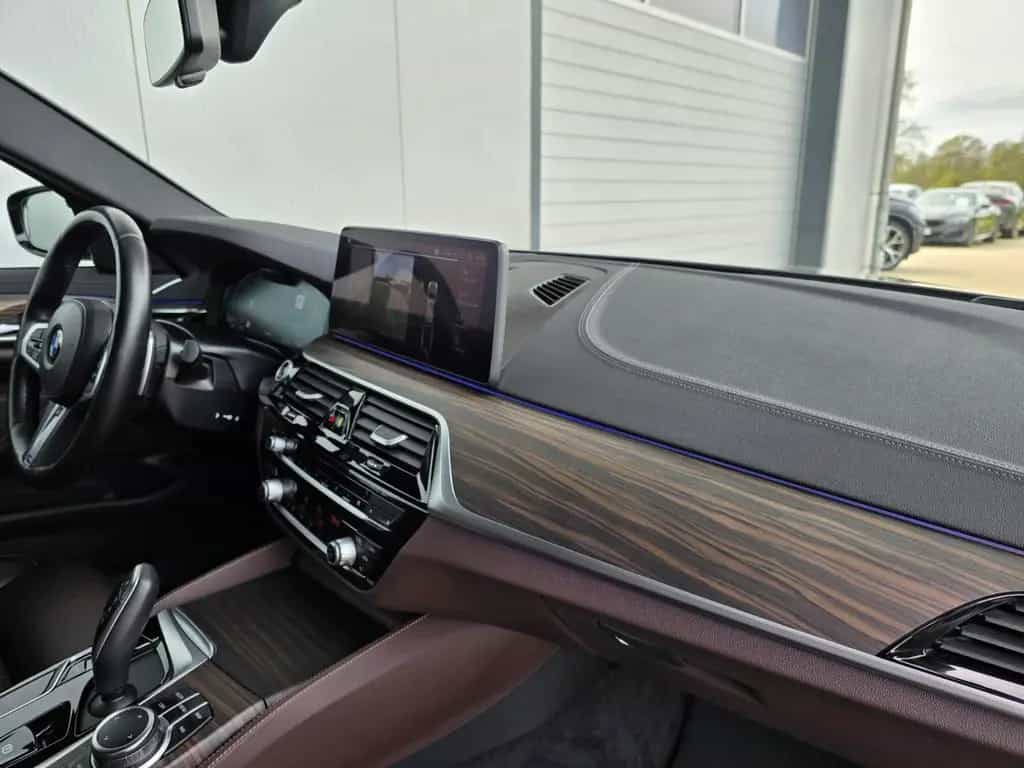 BMW 520 d xDrive Luxury Line*FACELIFT*Nappa,Laser,ACC 01/2022-photo-16