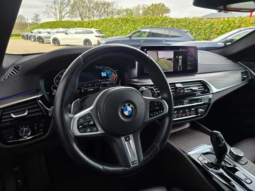 BMW 520 d xDrive Luxury Line*FACELIFT*Nappa,Laser,ACC 01/2022-photo-30