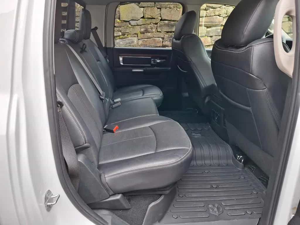 Dodge RAM 1500 Laramie 5.7 Ltr Hemi Kamera Navi LPG 10/2018-photo-11