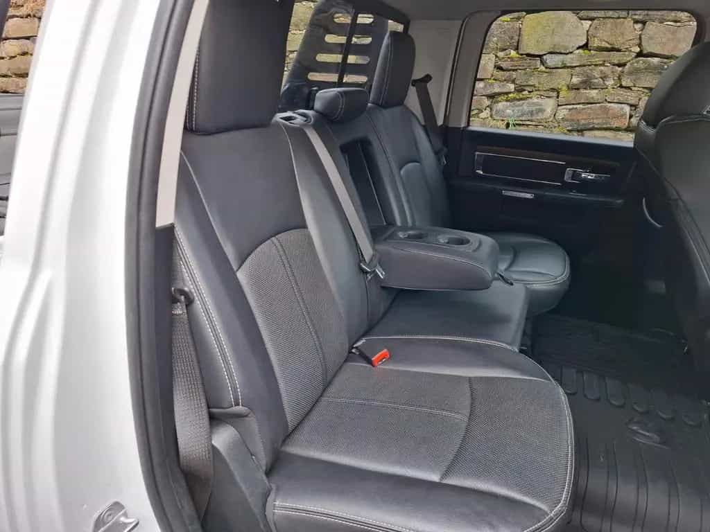 Dodge RAM 1500 Laramie 5.7 Ltr Hemi Kamera Navi LPG 10/2018-photo-12