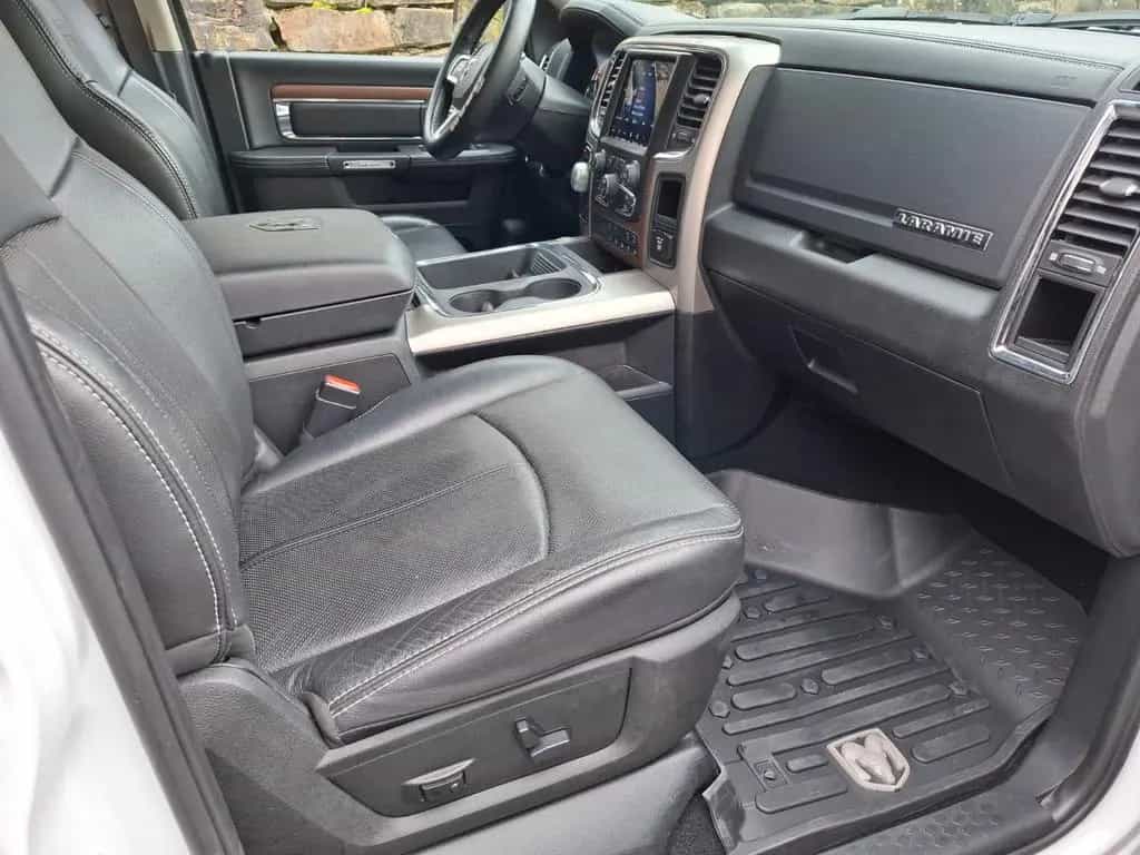 Dodge RAM 1500 Laramie 5.7 Ltr Hemi Kamera Navi LPG 10/2018-photo-13