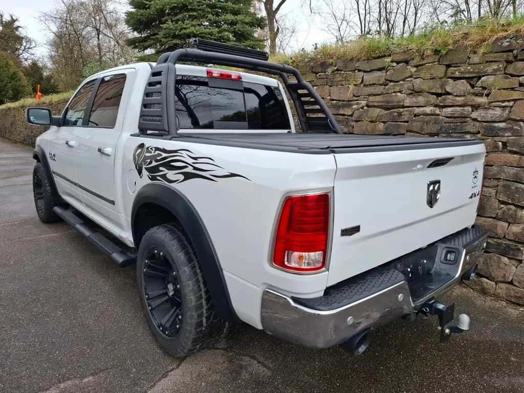 Dodge RAM 1500 Laramie 5.7 Ltr Hemi Kamera Navi LPG 10/2018-photo-2