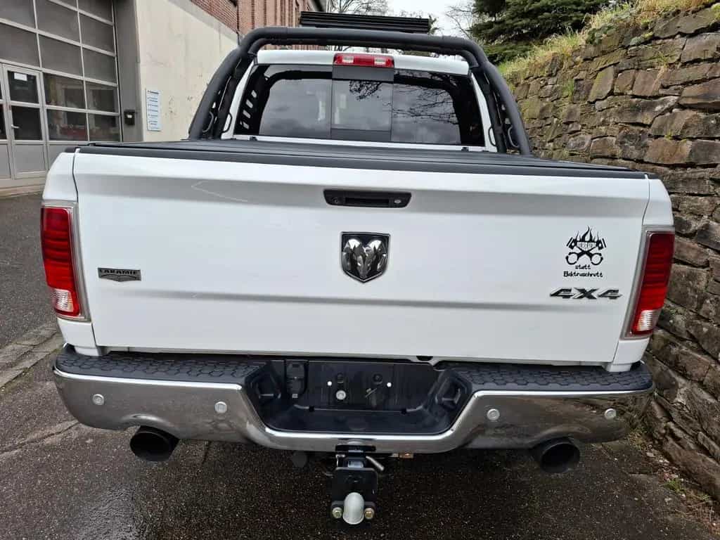 Dodge RAM 1500 Laramie 5.7 Ltr Hemi Kamera Navi LPG 10/2018-photo-3
