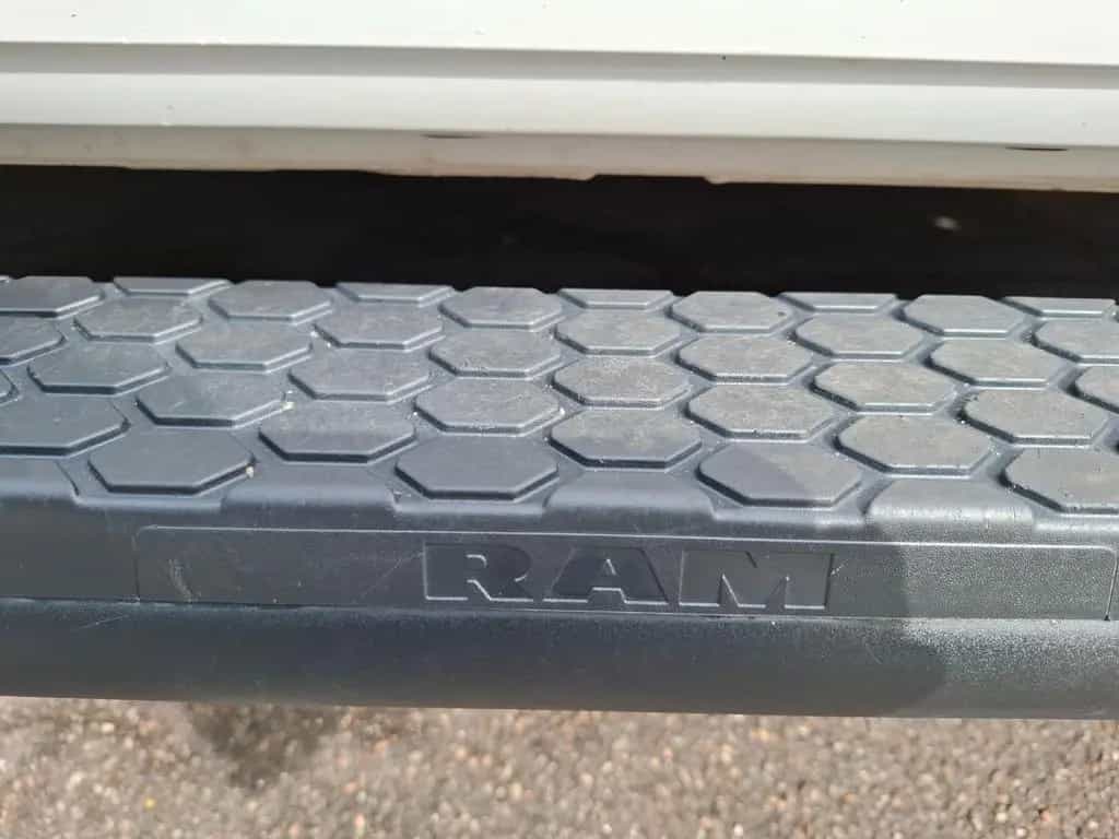 Dodge RAM 1500 Laramie 5.7 Ltr Hemi Kamera Navi LPG 10/2018-photo-31