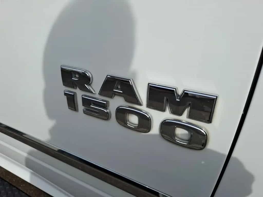Dodge RAM 1500 Laramie 5.7 Ltr Hemi Kamera Navi LPG 10/2018-photo-32