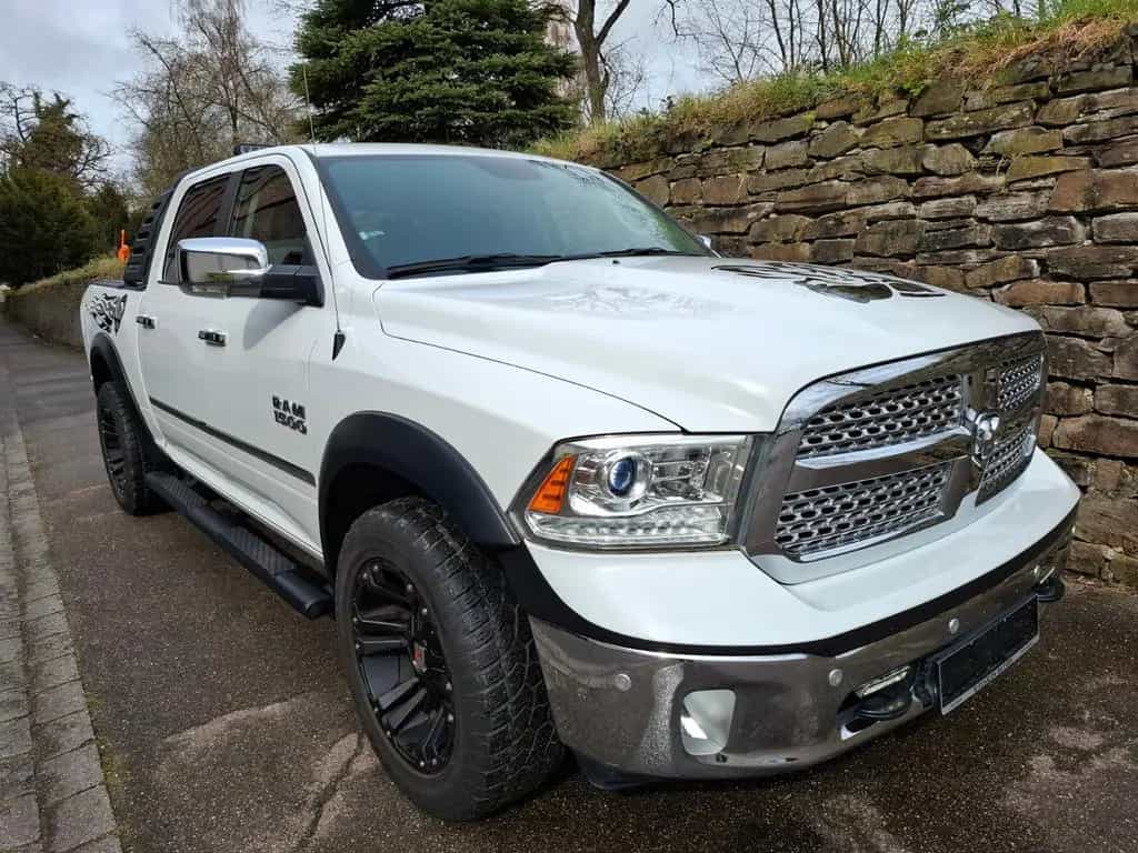 Dodge RAM 1500 Laramie 5.7 Ltr Hemi Kamera Navi LPG 10/2018-photo-5