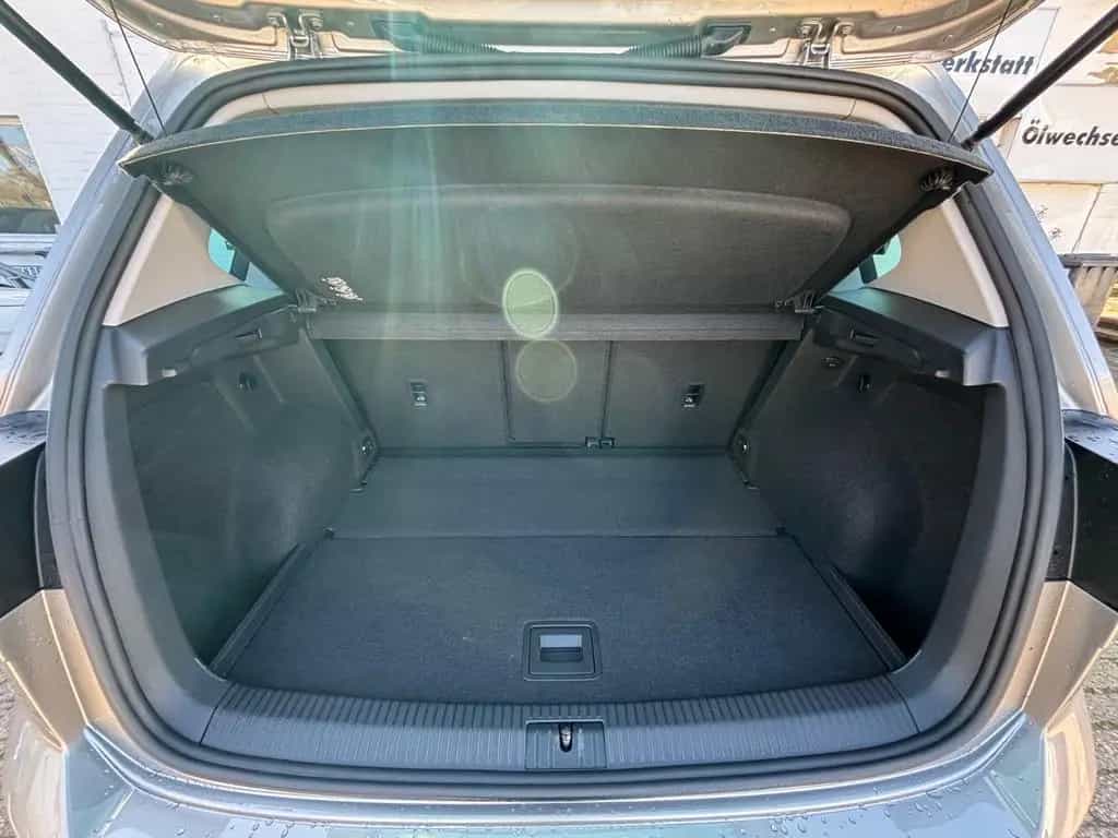 Volkswagen Golf VII Sportsvan Sound SHZ Carplay ACC 08/2017-photo-15