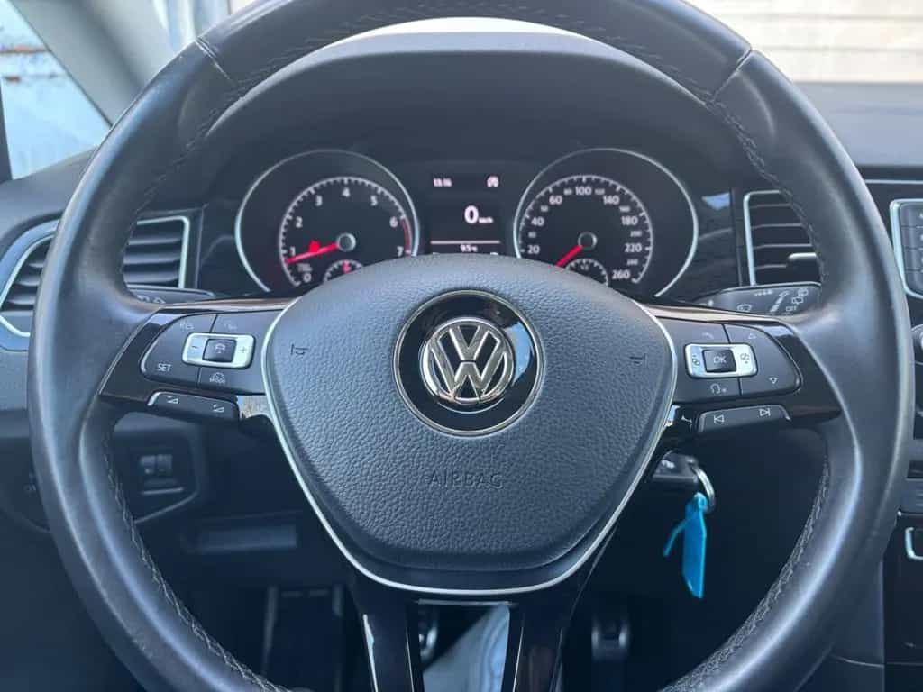 Volkswagen Golf VII Sportsvan Sound SHZ Carplay ACC 08/2017-photo-18