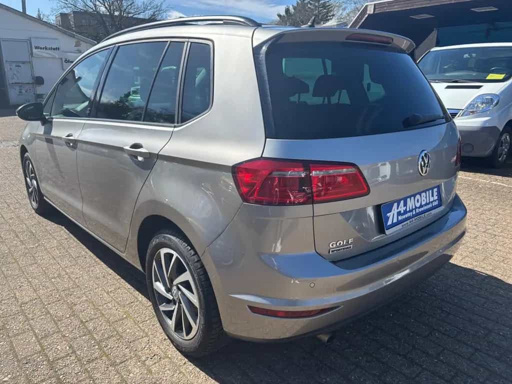 Volkswagen Golf VII Sportsvan Sound SHZ Carplay ACC 08/2017-photo-2