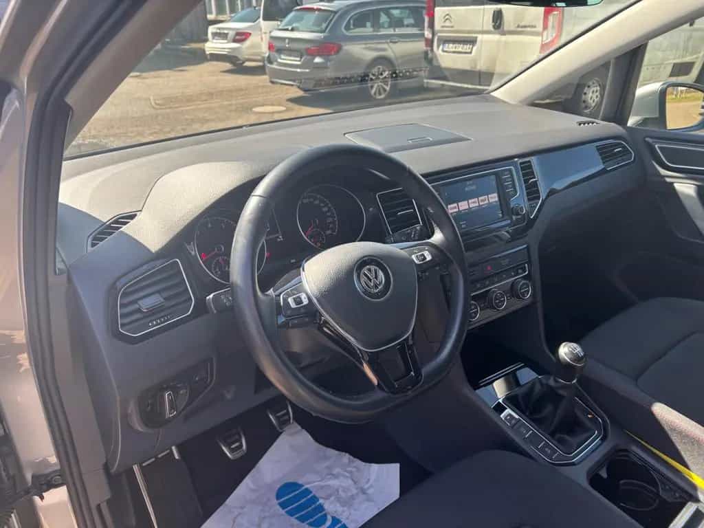 Volkswagen Golf VII Sportsvan Sound SHZ Carplay ACC 08/2017-photo-3