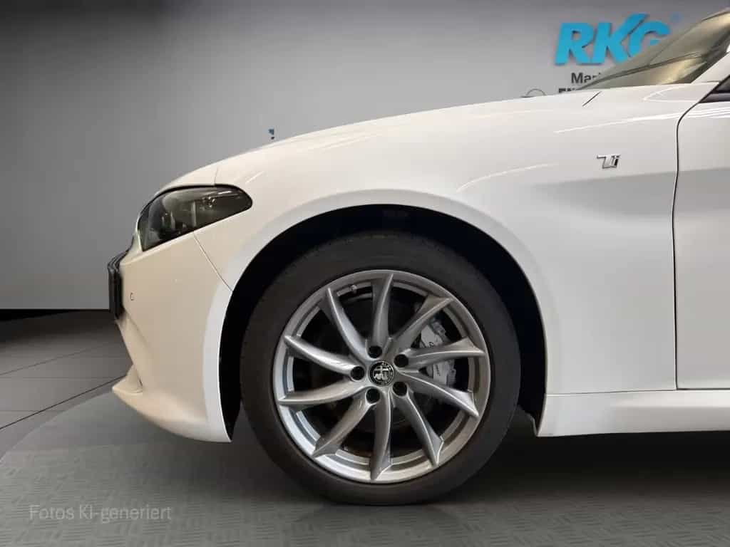 Alfa Romeo Giulia Ti Q4 Kamera/CarPlay/Totwinkel/Spurhalte 09/2023-photo-14