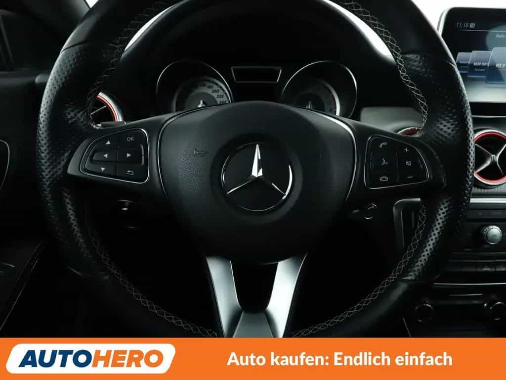 Mercedes-Benz CLA 200 Shooting Brake CLA-Klasse CLA 200 Shooting Brake Urban 09/2015-photo-18