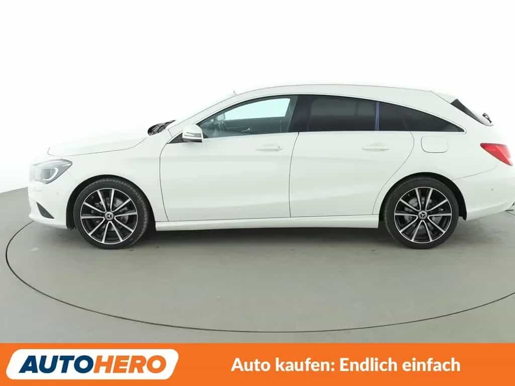 Mercedes-Benz CLA 200 Shooting Brake CLA-Klasse CLA 200 Shooting Brake Urban 09/2015-photo-2