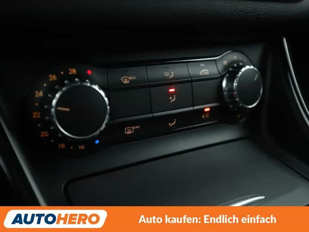 Mercedes-Benz CLA 200 Shooting Brake CLA-Klasse CLA 200 Shooting Brake Urban 09/2015-photo-22