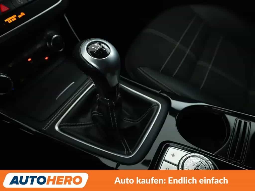Mercedes-Benz CLA 200 Shooting Brake CLA-Klasse CLA 200 Shooting Brake Urban 09/2015-photo-23