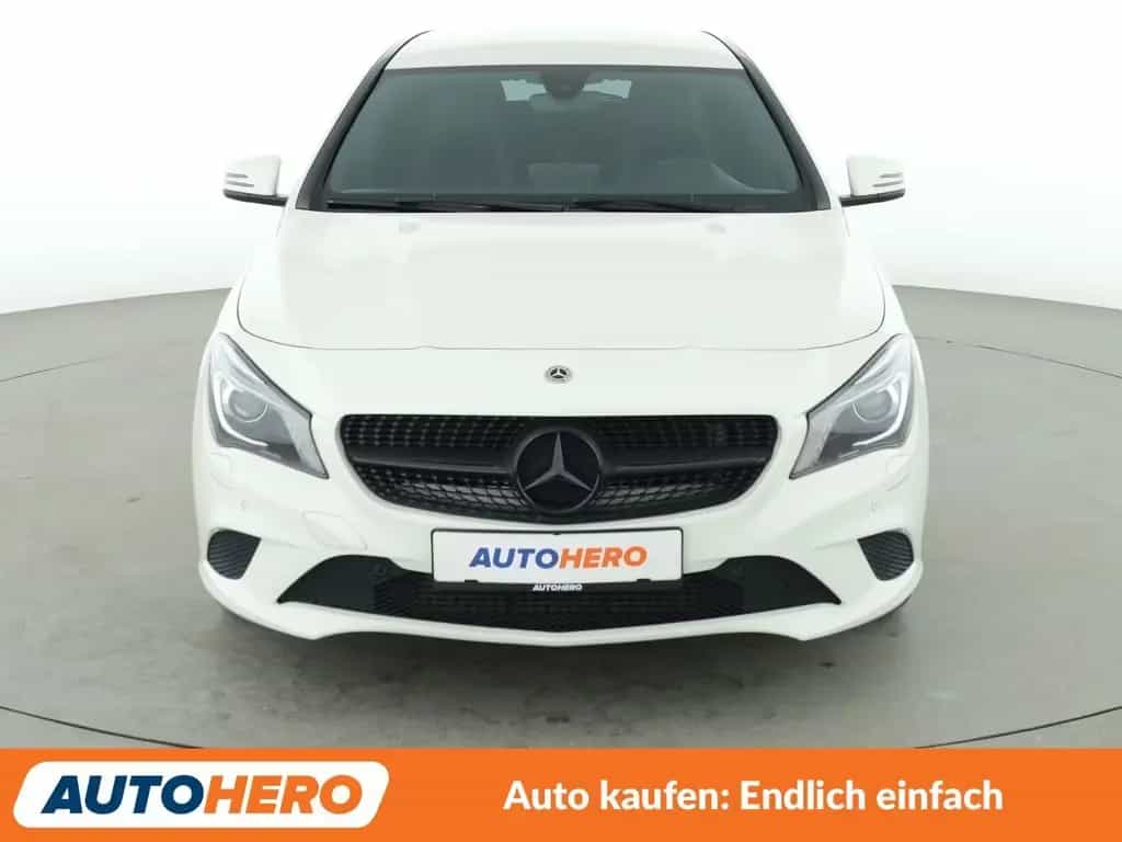 Mercedes-Benz CLA 200 Shooting Brake CLA-Klasse CLA 200 Shooting Brake Urban 09/2015-photo-8