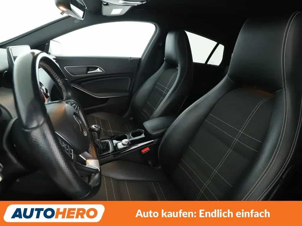 Mercedes-Benz CLA 200 Shooting Brake CLA-Klasse CLA 200 Shooting Brake Urban 09/2015-photo-9