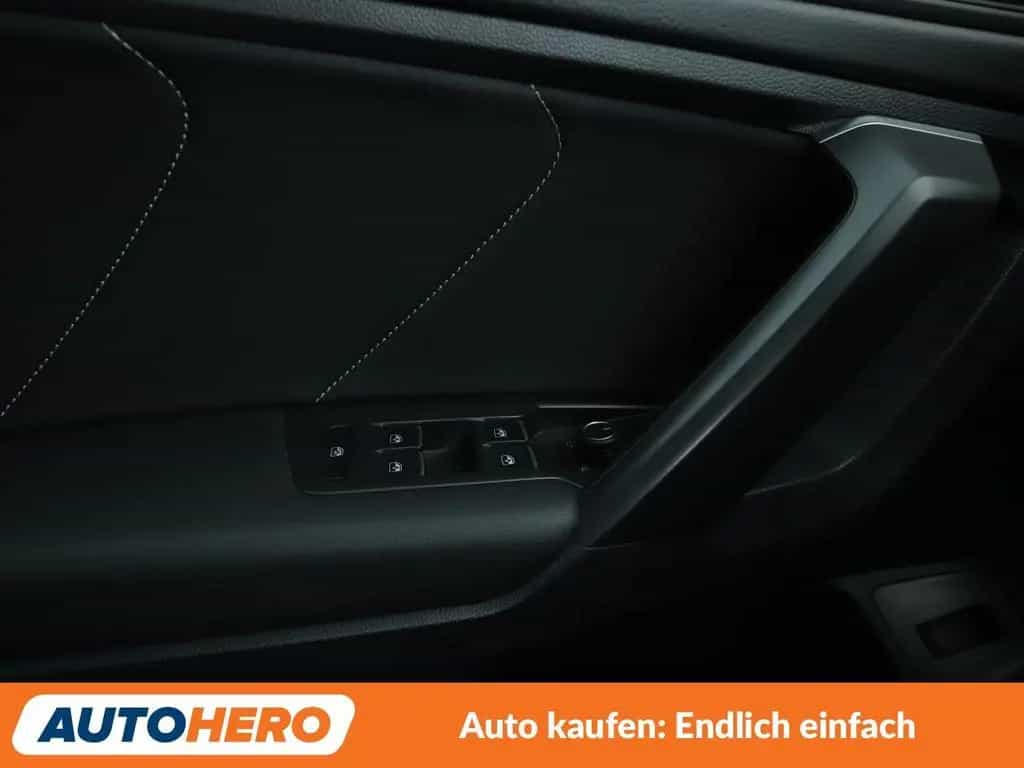 Volkswagen Tiguan Allspace 2.0 TSI R-Line 4Motion Aut.*NAVI 07/2022-photo-25