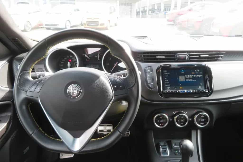 Alfa Romeo Giulietta Veloce SPECIALE 2.0 JTDM 170PS DSG 08/2019-photo-11