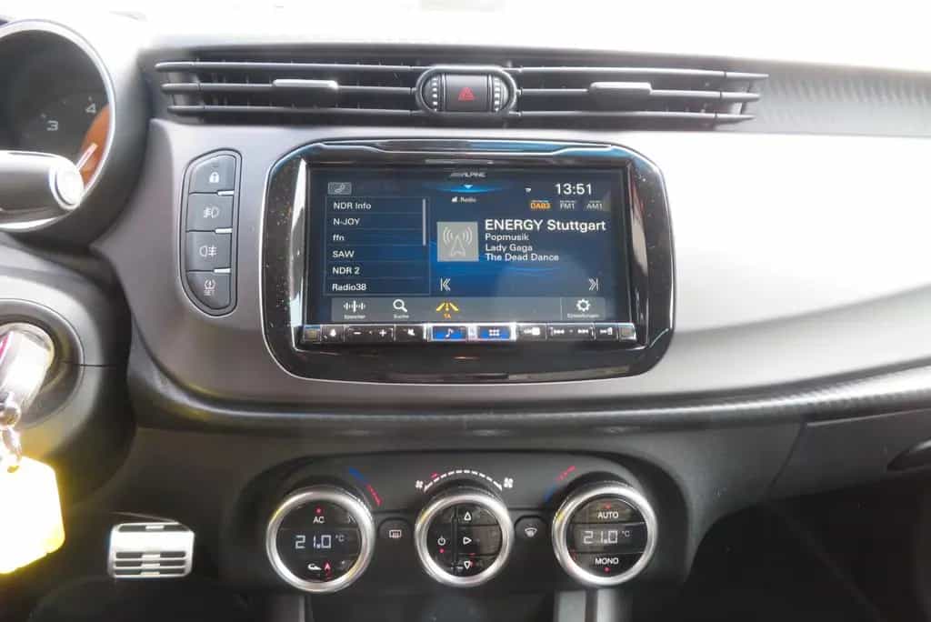 Alfa Romeo Giulietta Veloce SPECIALE 2.0 JTDM 170PS DSG 08/2019-photo-12