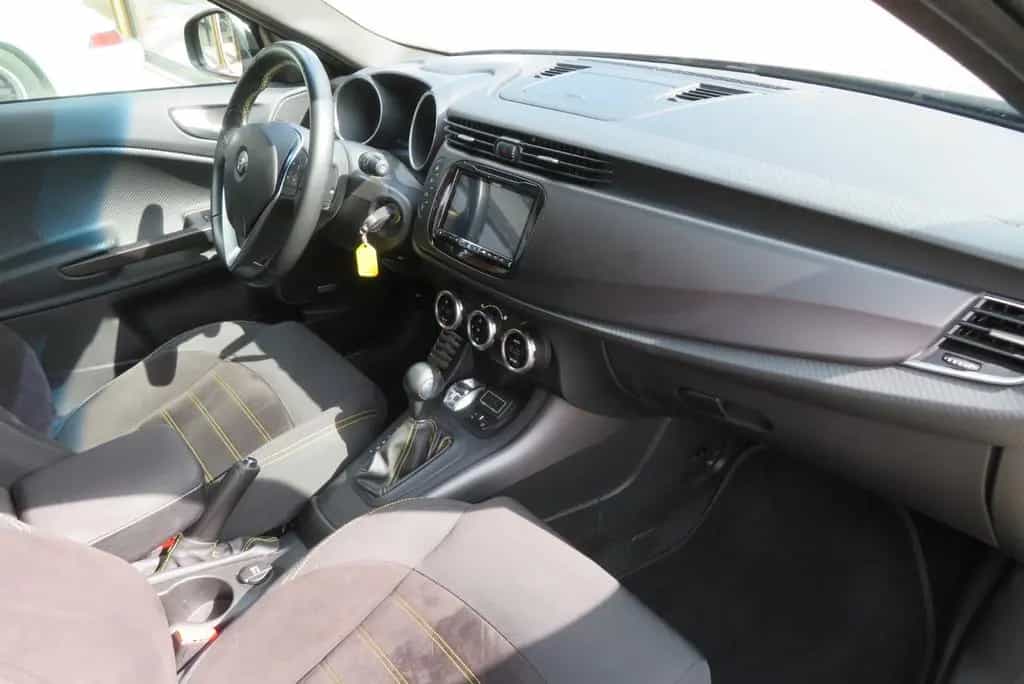 Alfa Romeo Giulietta Veloce SPECIALE 2.0 JTDM 170PS DSG 08/2019-photo-19