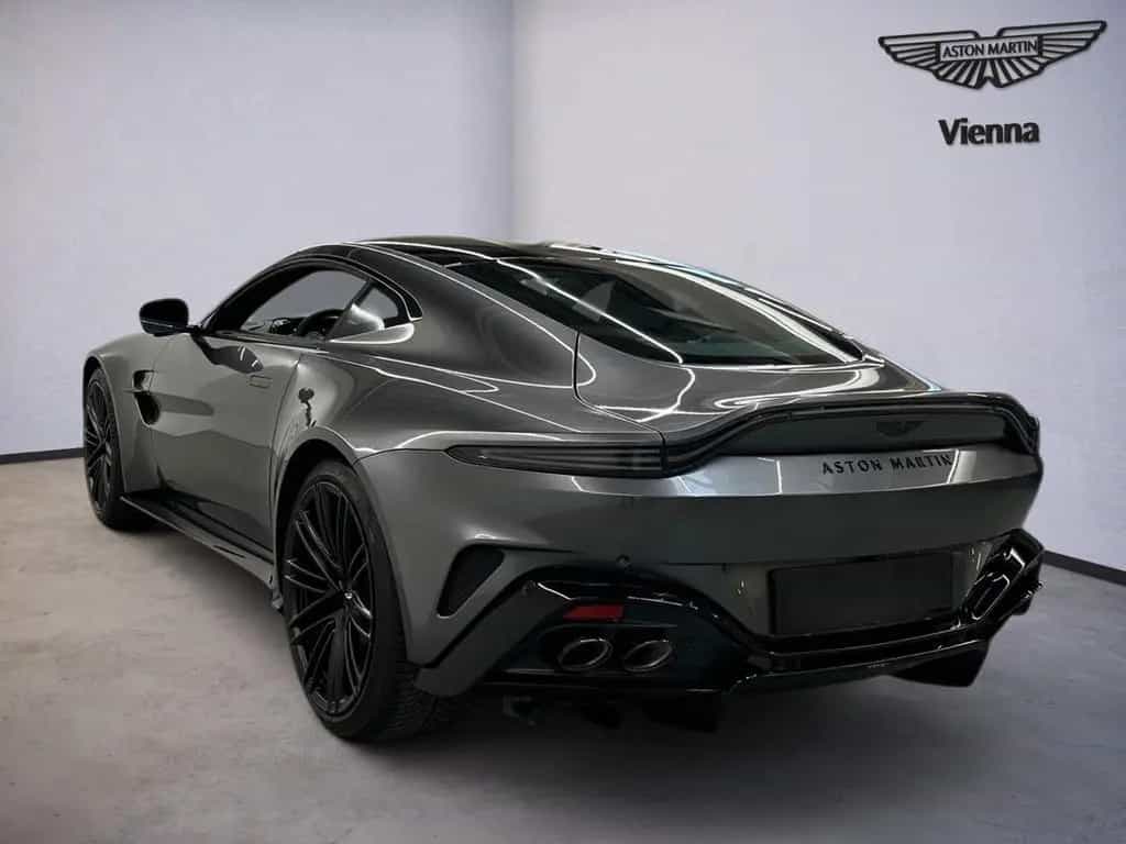 Aston Martin V8 Vantage VANTAGE Coupé 08/2025-photo-3