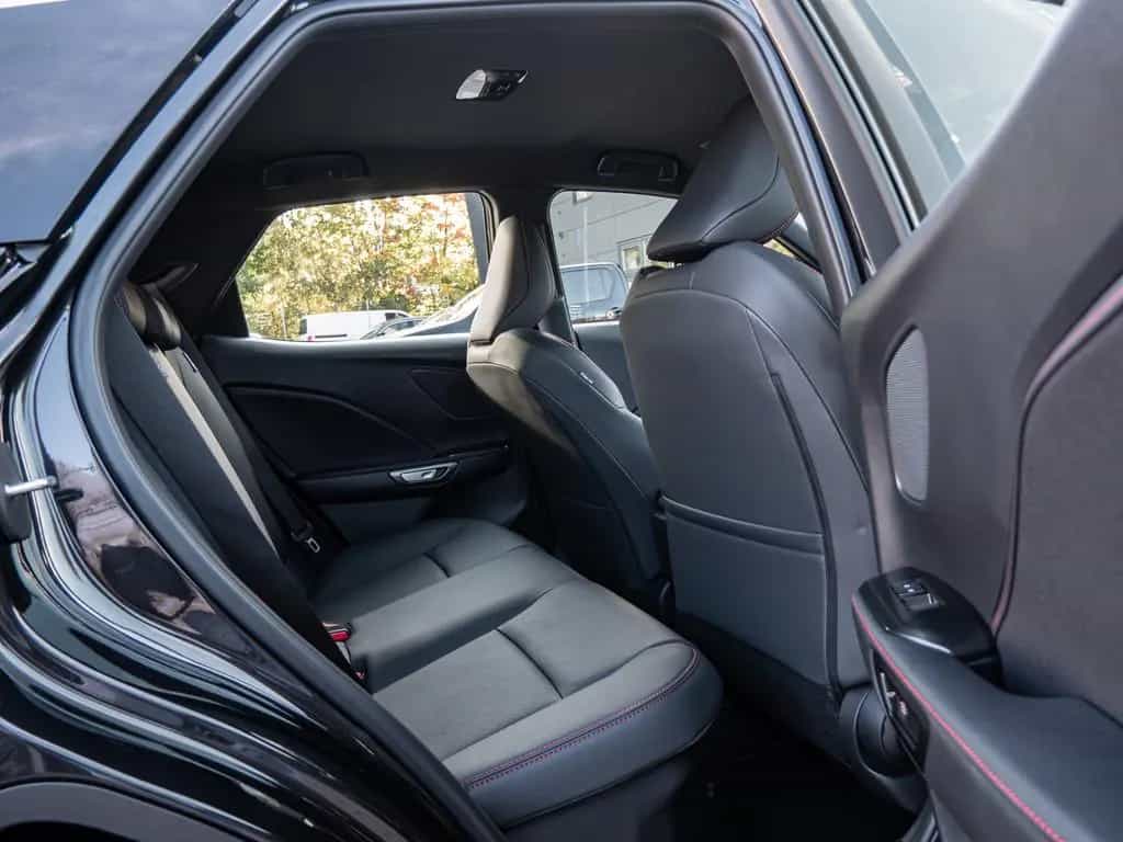 Lexus LBX Elegant Black Edition SHZ EL. HECKKL. LED null-photo-12