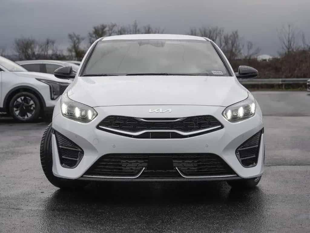 Kia Ceed 1.5T DCT GT-Line Navi Kamera ACC JBL 04/2026-photo-0
