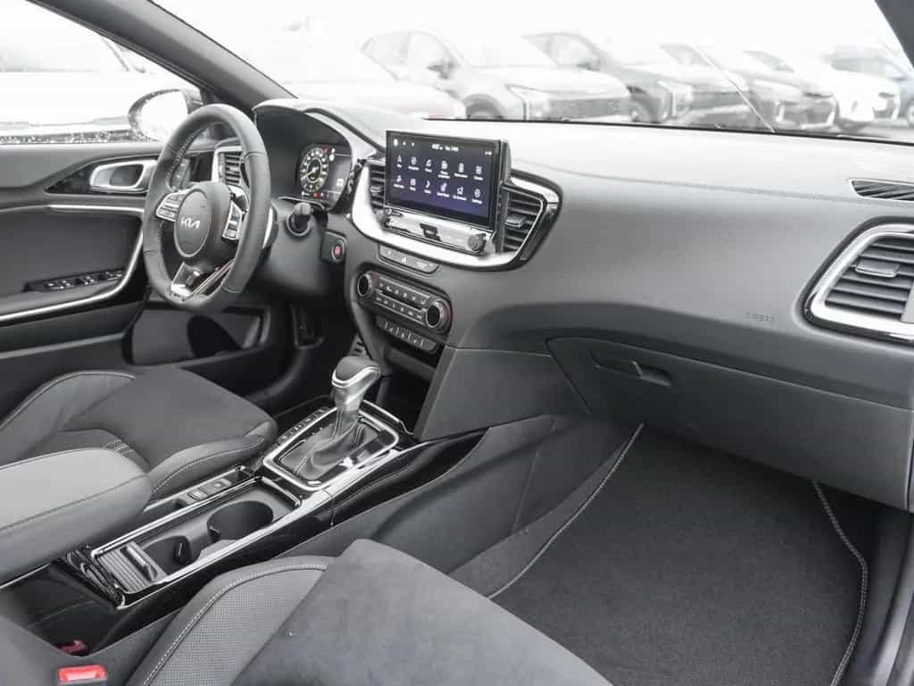 Kia Ceed 1.5T DCT GT-Line Navi Kamera ACC JBL 04/2026-photo-13