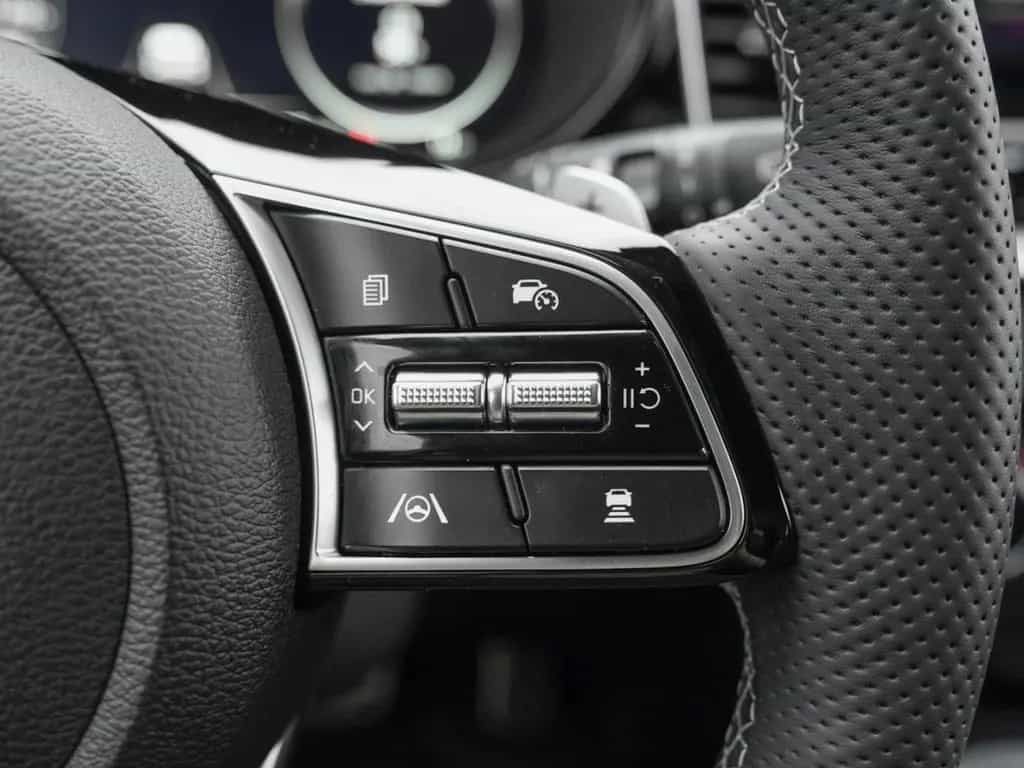 Kia Ceed 1.5T DCT GT-Line Navi Kamera ACC JBL 04/2026-photo-18
