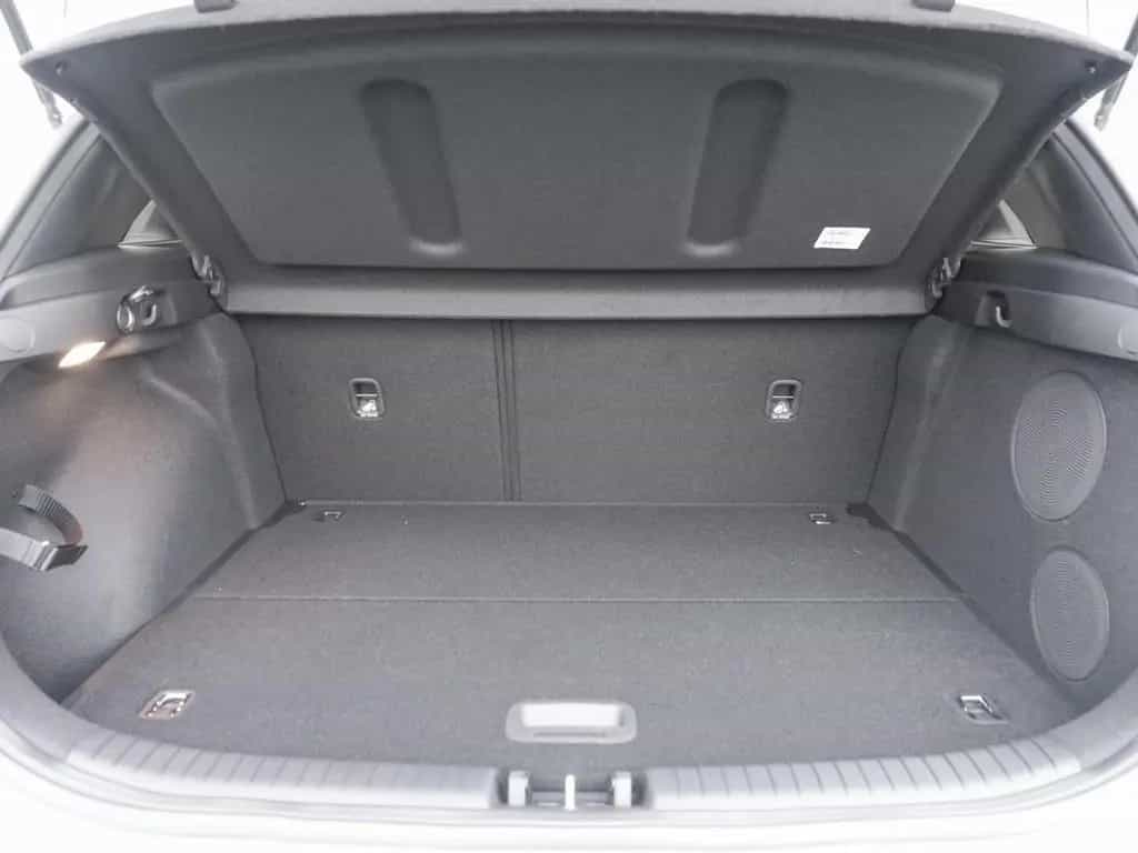 Kia Ceed 1.5T DCT GT-Line Navi Kamera ACC JBL 04/2026-photo-4