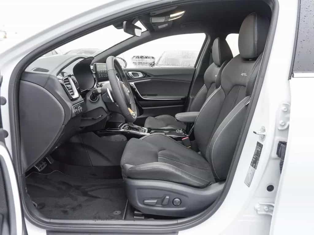 Kia Ceed 1.5T DCT GT-Line Navi Kamera ACC JBL 04/2026-photo-5