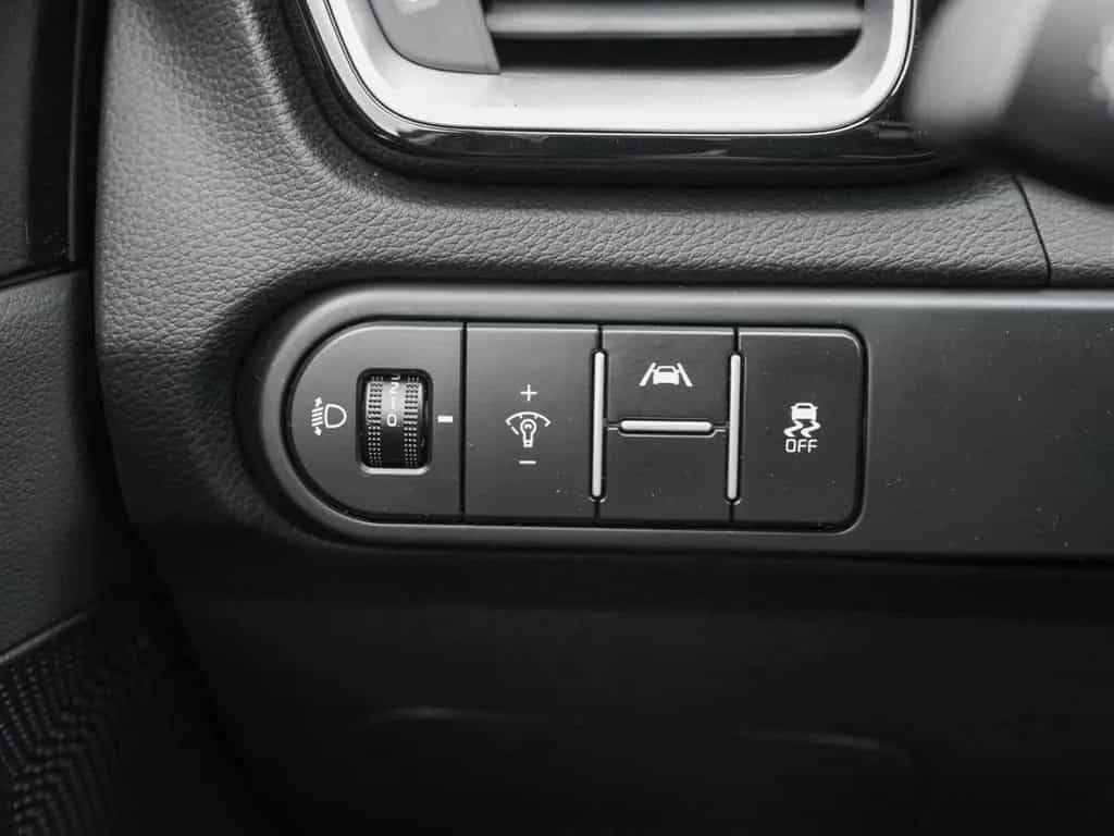 Kia Ceed 1.5T DCT GT-Line Navi Kamera ACC JBL 04/2026-photo-8