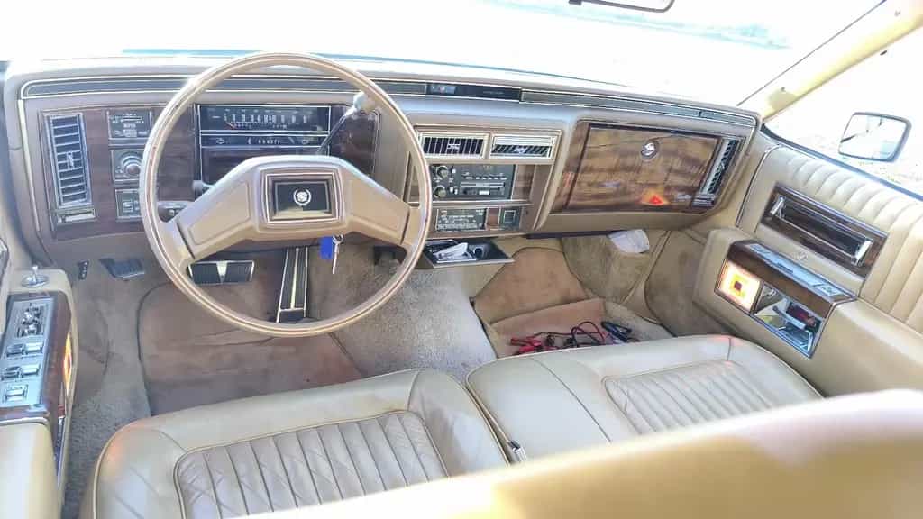 Cadillac Fleetwood Broughm 07/1987-photo-8