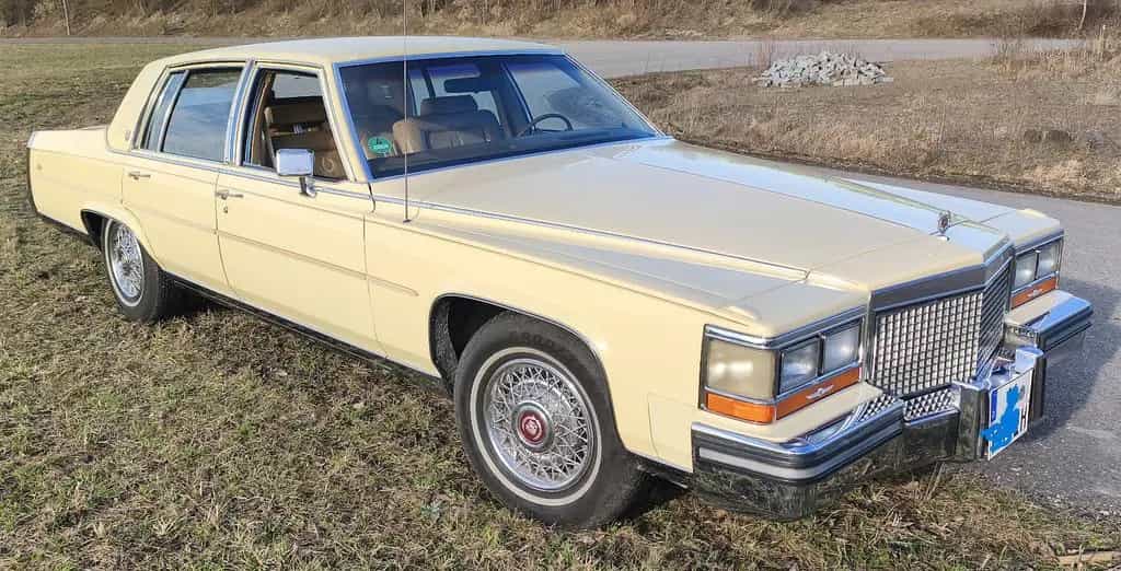 Cadillac Fleetwood Broughm 07/1987-photo-9