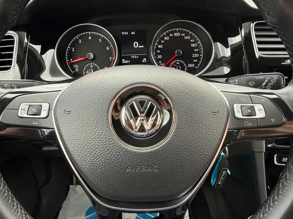 Volkswagen Golf VII Lim Join R-Line SHZ Navi PDC 03/2018-photo-3