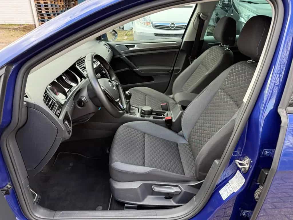 Volkswagen Golf VII Lim Join R-Line SHZ Navi PDC 03/2018-photo-31