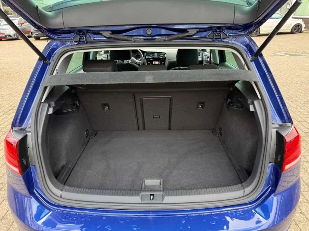 Volkswagen Golf VII Lim Join R-Line SHZ Navi PDC 03/2018-photo-37