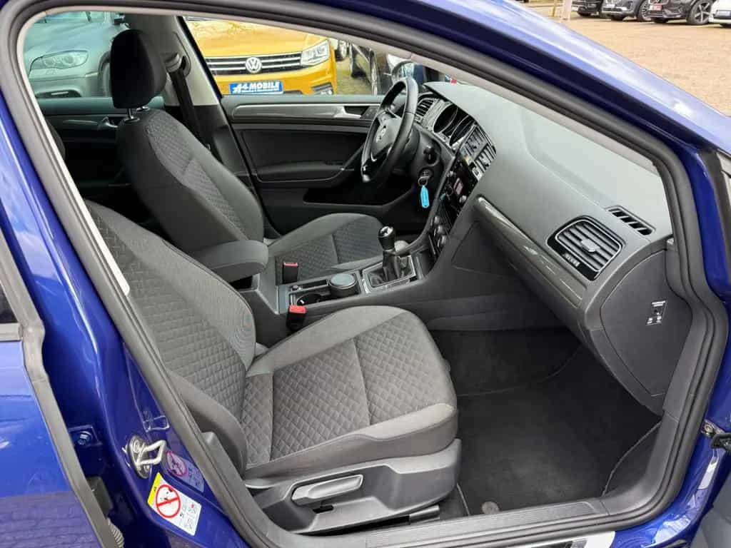 Volkswagen Golf VII Lim Join R-Line SHZ Navi PDC 03/2018-photo-39