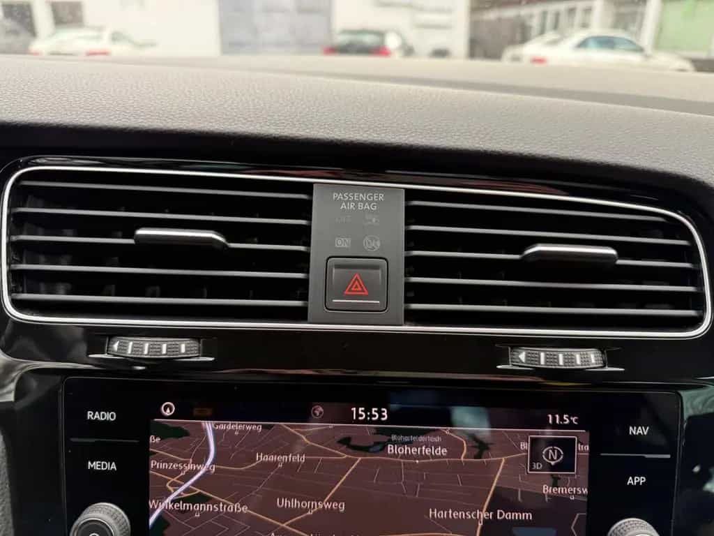 Volkswagen Golf VII Lim Join R-Line SHZ Navi PDC 03/2018-photo-44