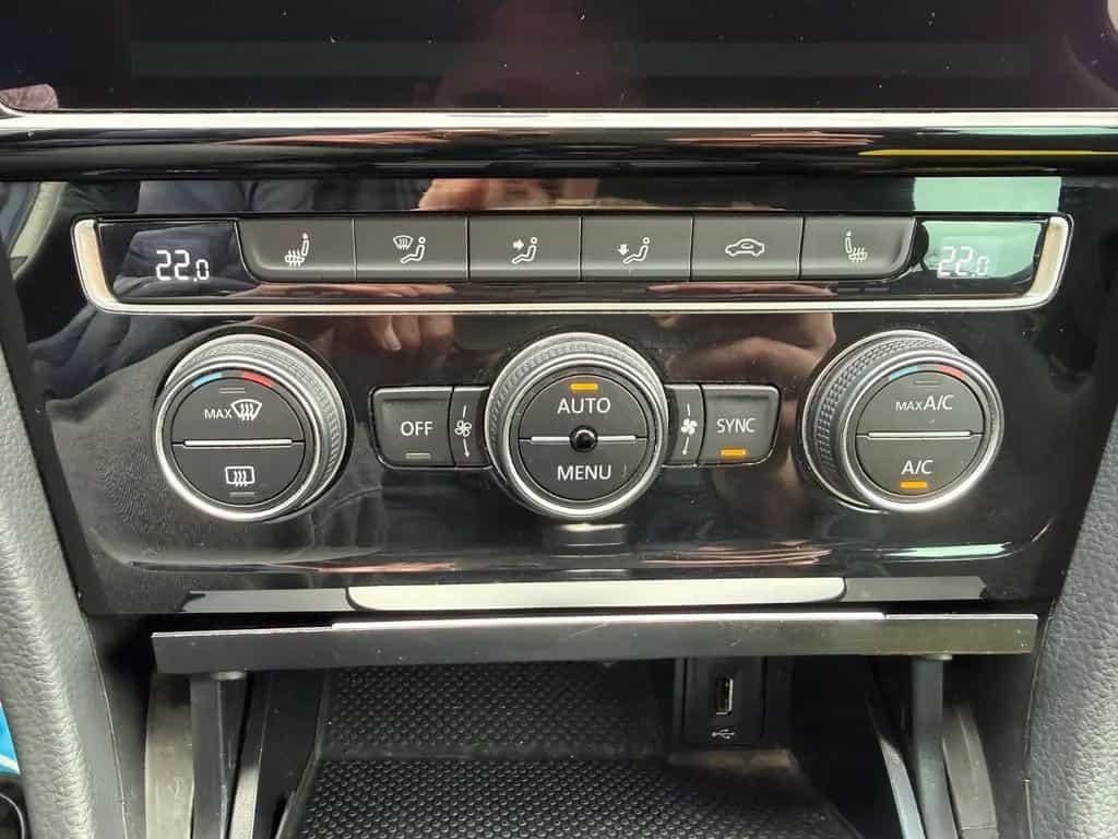 Volkswagen Golf VII Lim Join R-Line SHZ Navi PDC 03/2018-photo-7