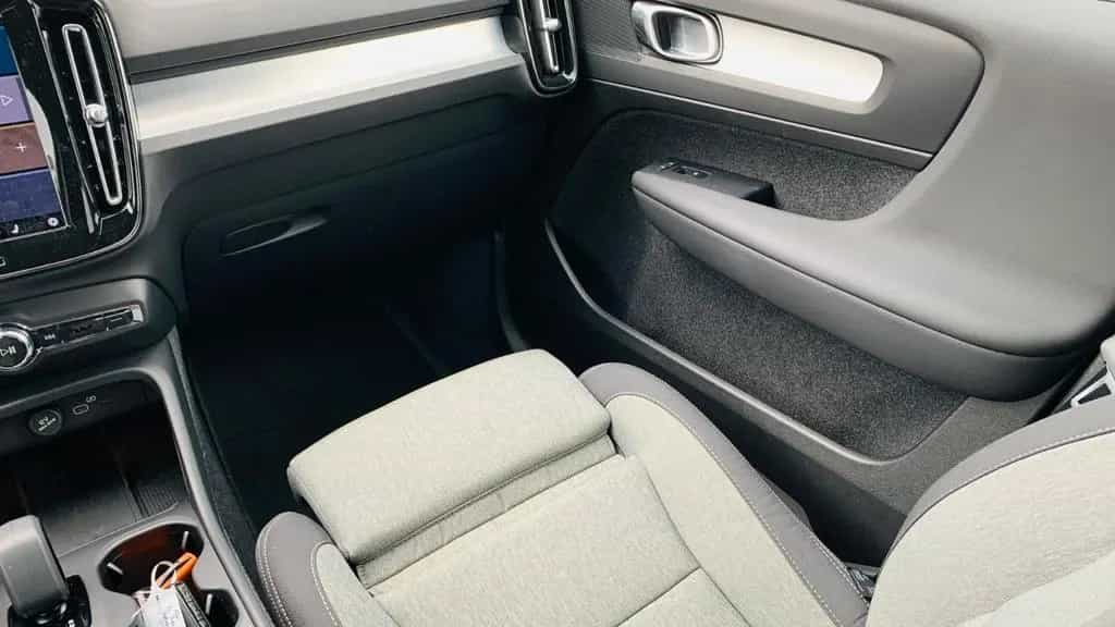 Volvo XC40 B3 B Aut. Navi 360° PILOT BLIS ACC PIXEL 11/2024-photo-31