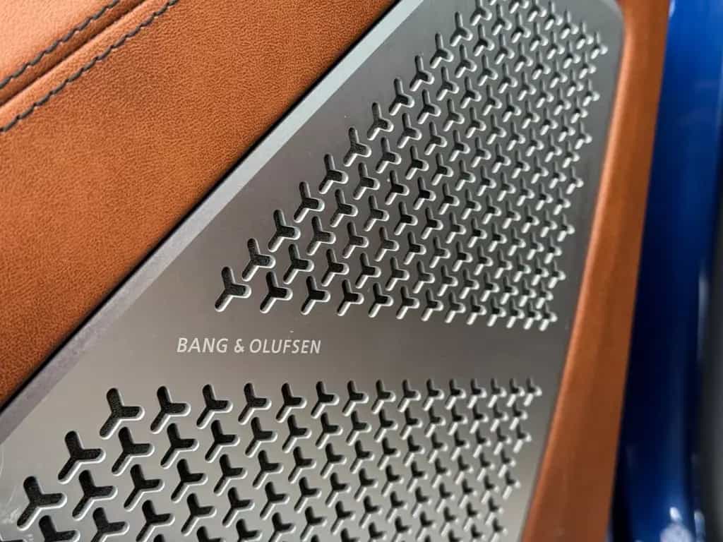 Lamborghini Urus Voll Ausstattung !!!! 03/2020-photo-12