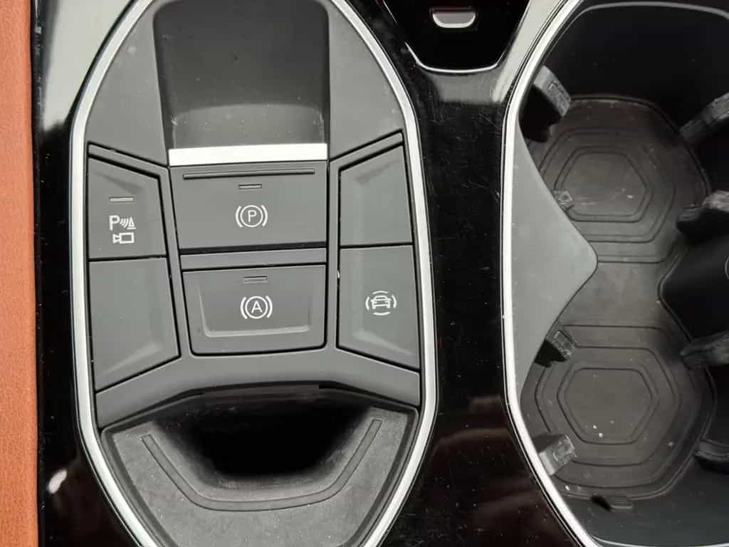 Lamborghini Urus Voll Ausstattung !!!! 03/2020-photo-21