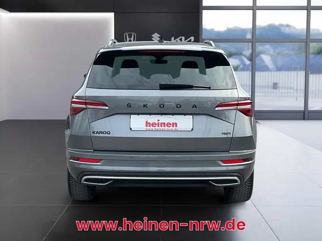Skoda Karoq 2.0TSI 4x4 Sportline 360+AHK+Leder+Pano+SH 12/2022-photo-4